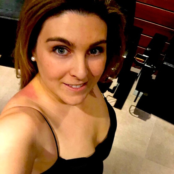 Meet your Posher, Monica - Picture 1 of 1